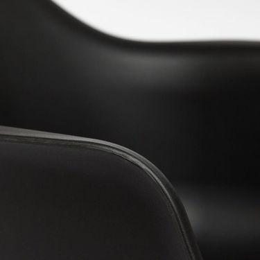 Кресло Tetchair CINDY EAMES mod. 919 Черный/black with natural legs
