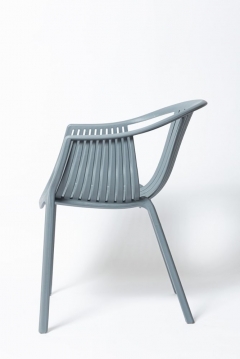 Стул пластиковый Цвет мебели ESCALATE Серый